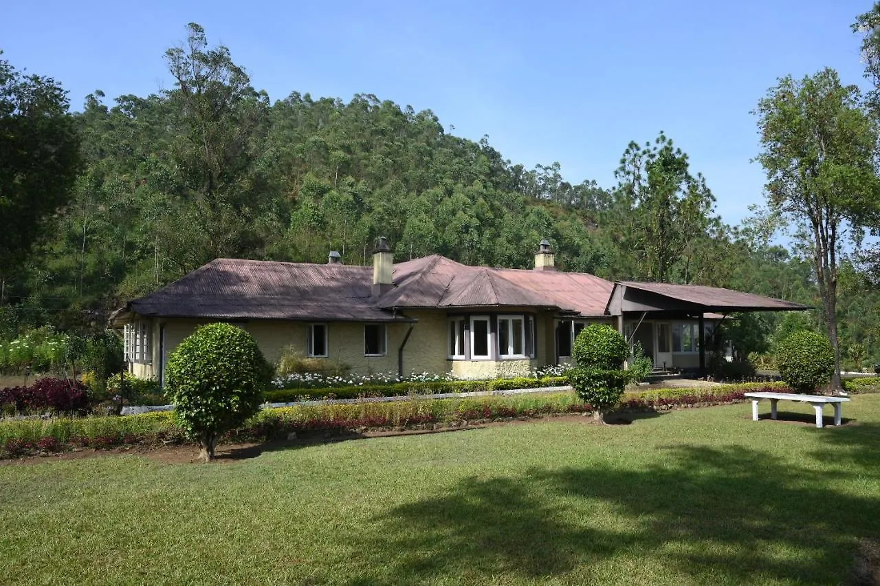 Ama Stays And Trails Tea Estate Bungalows , Munnar