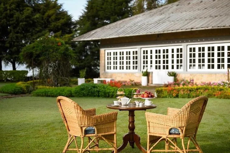 Ama Stays And Trails Tea Estate Bungalows , Munnar