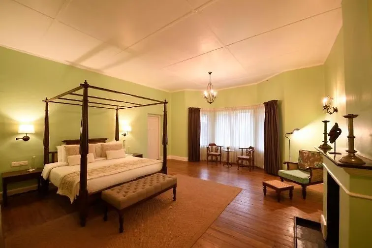 Villa Ama Stays And Trails Tea Estate Bungalows , Munnar